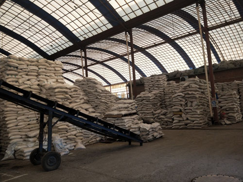 我公司活性炭產(chǎn)品倉(cāng)庫(kù)